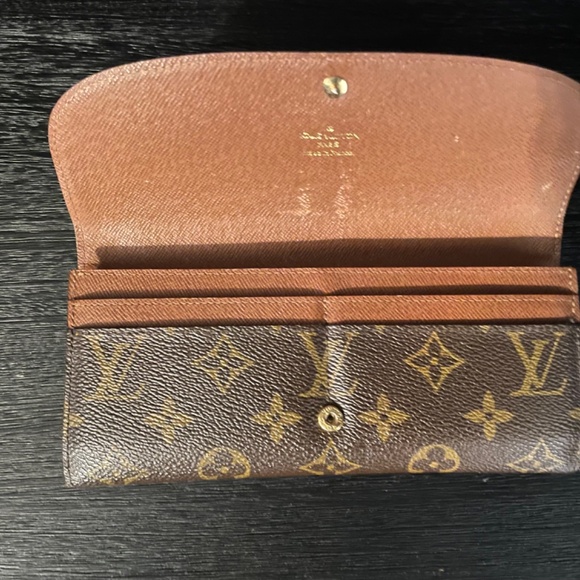Louis Vuitton Monogram Long Wallet - Picture 2 of 9